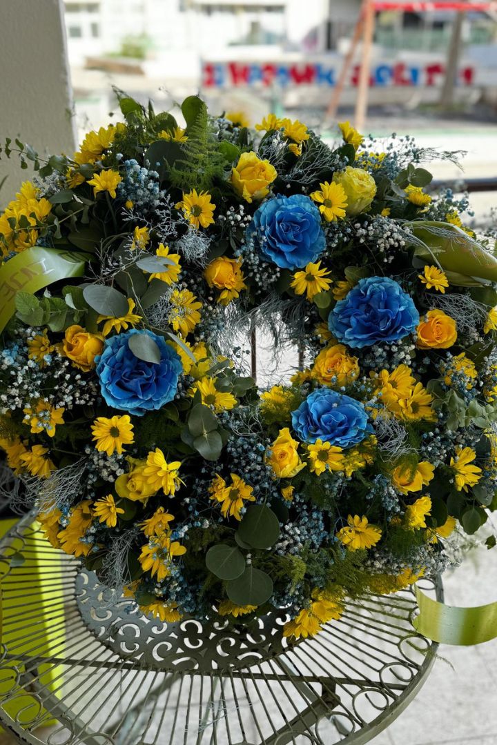 Vijenac za tužne prigode Miss 023